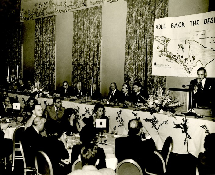 Men and women at a banquet in 1950 for the Jewish National Fund in support of Israel