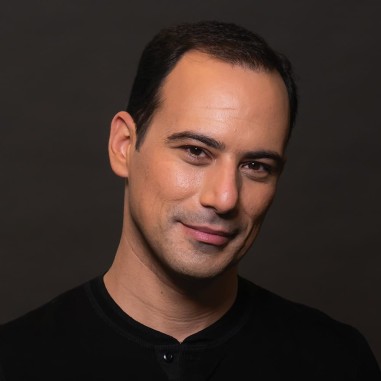 Mosheh Headshots JFNA