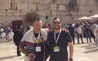 Klioze-at-The-Wall.jpg Klioze at The Wall