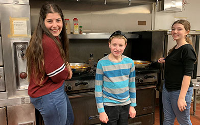 Maya-farewell-group-3.jpg Maya farewell group 3