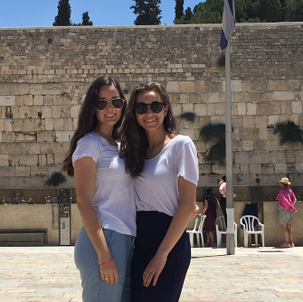 Michelle Kasimov (R), Diller Teen Fellow Cohort 6