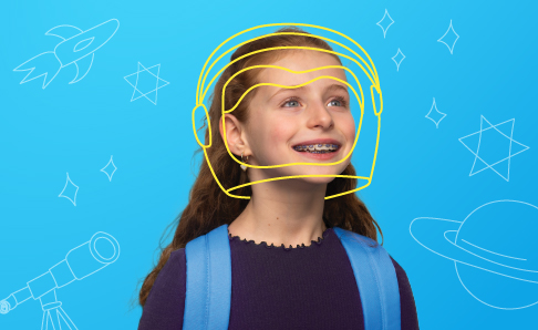 Child with an astronaut helmet