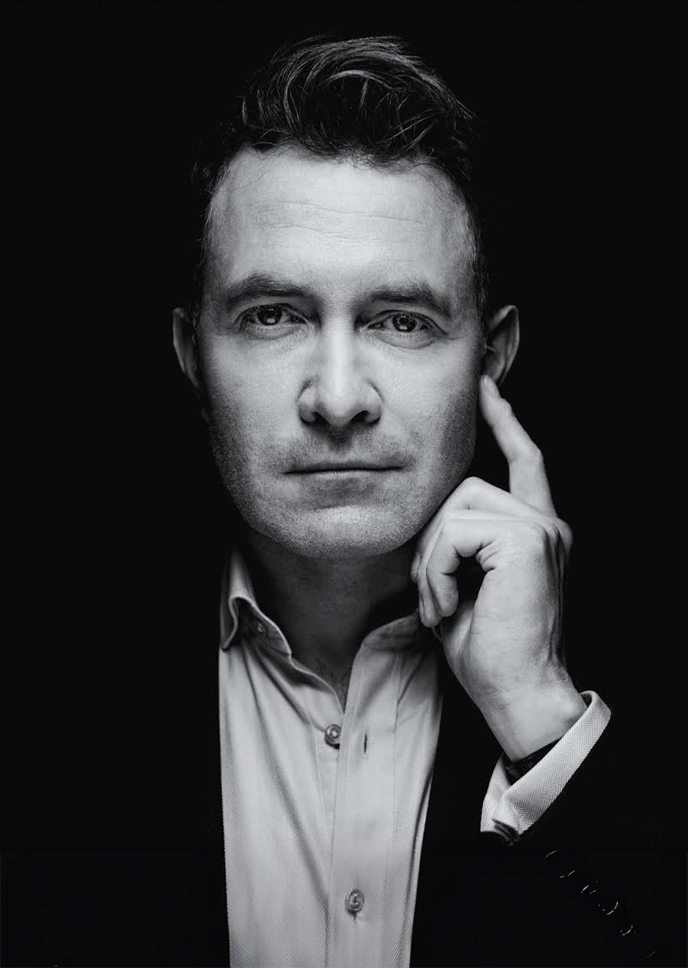 DOUGLAS MURRAY